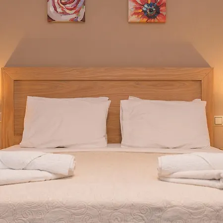 Mary's Lägenhetshotell 3*