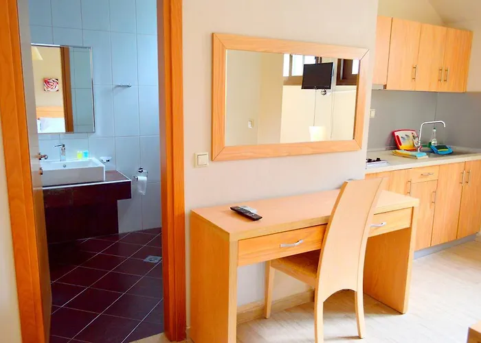 Mary's クリッシ・アモウディア