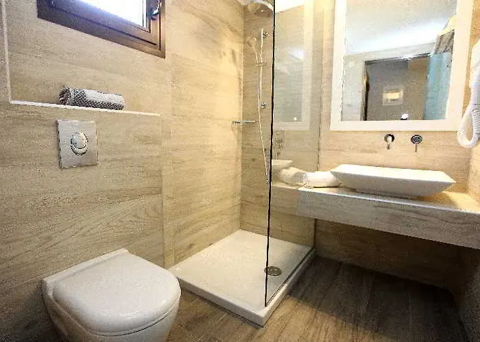 Mary's 3* クリッシ・アモウディア