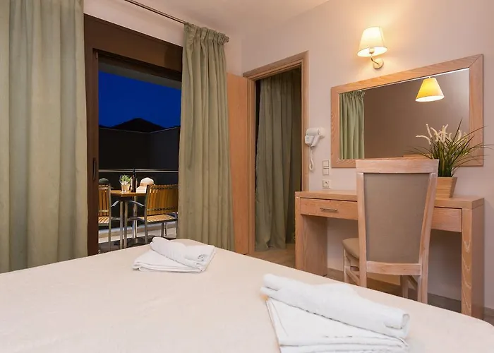 Mary's Χρυσή Αμμουδιά