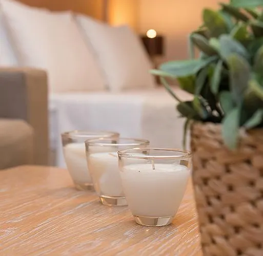 Mary's Χρυσή Αμμουδιά