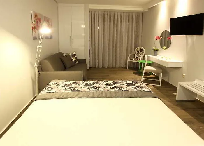 Ξενοδοχείο με διαμερίσματα Mary's Χρυσή Αμμουδιά